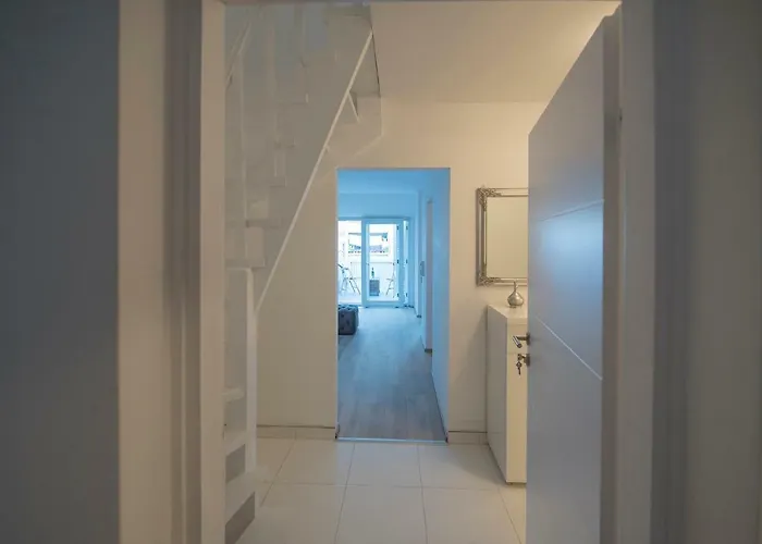 The Roof - Luxury Apartment